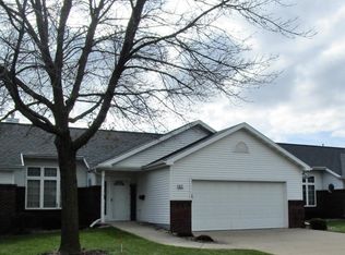 817 W Bent Oak Ln, Appleton, WI 54914