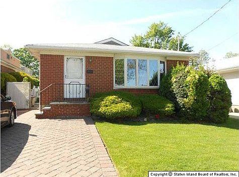 2nd image of 153 Ogorman Ave