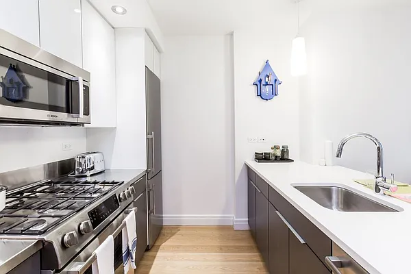 Rented by Two Trees | media 17