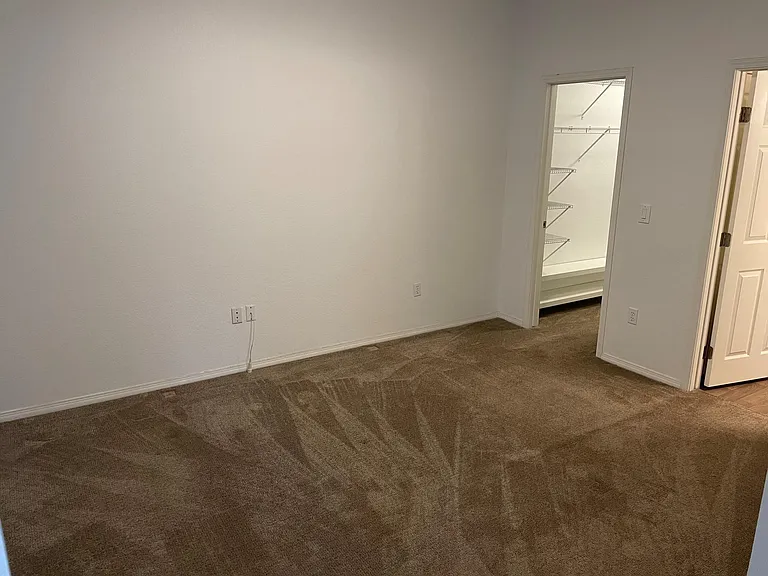 1220 NE Horizon Loop #109 — Photo 8