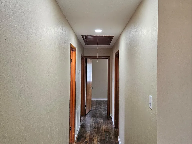 120 Ronald Ave — Photo 11