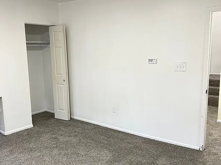207 Wilbur St — Photo 14