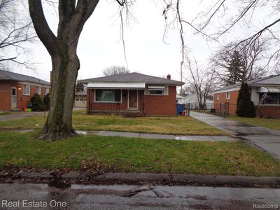 6446 Centralia St, Dearborn Heights, MI, 48127