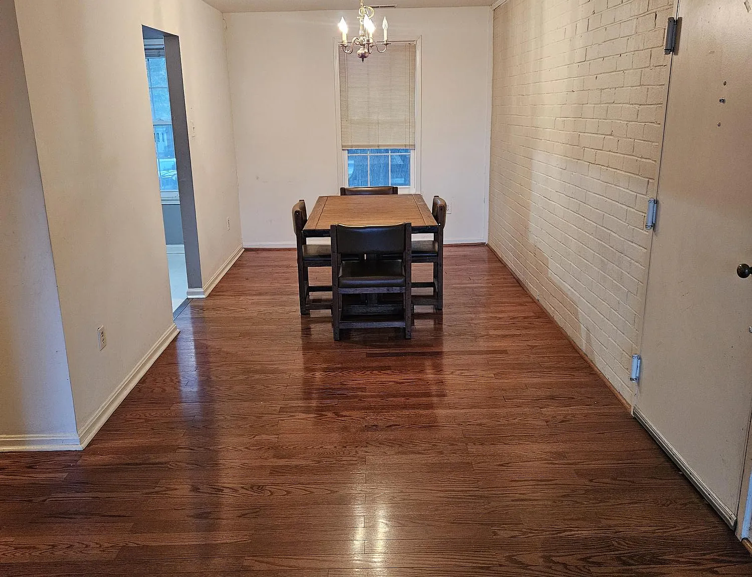 2 bed, 1110 sqft, $2,720 — Photo 2
