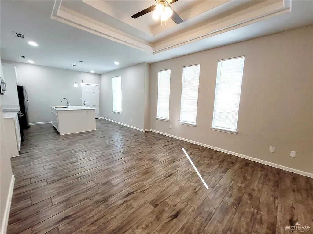 2 bed, 2.0 bath, 950 sqft, $1,025 — Photo 4