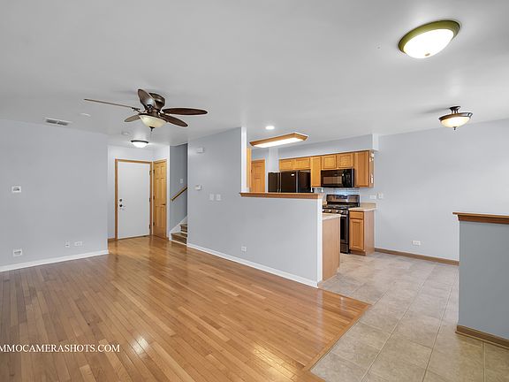4th image of 24722 W George Washington Dr