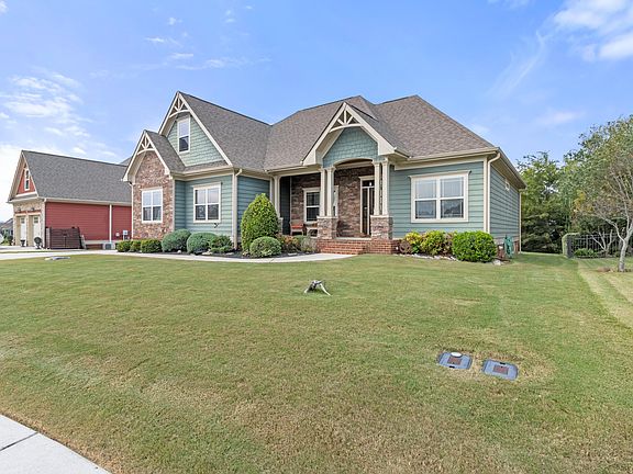2nd image of 8823 Seven Lakes Dr