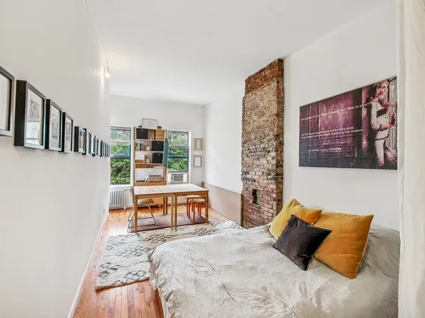 424 East 115th Street 4B image 2 of 13