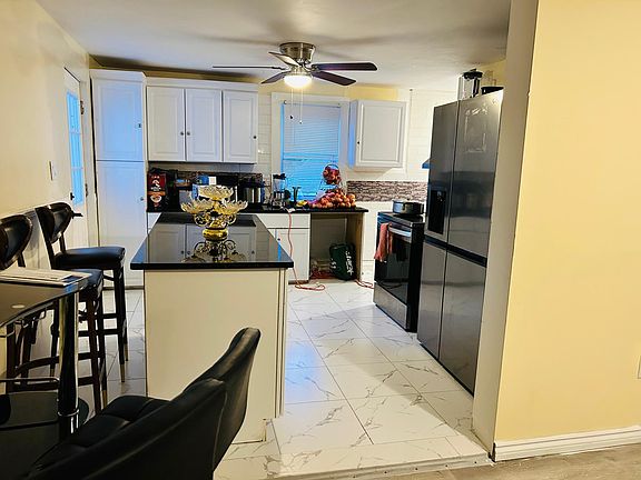 3rd image of 1246 Somerset Ave Floor 2