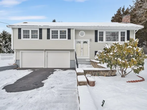 1 Northbrook Cir, Milford, MA 01757