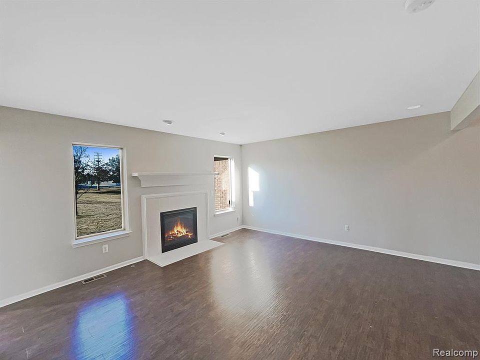 37585 Brynford Dr Clinton Township MI Zillow