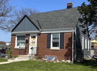 2100 S 98th St, West Allis, WI 53227