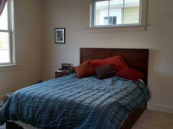 Upstairs bedroom 1