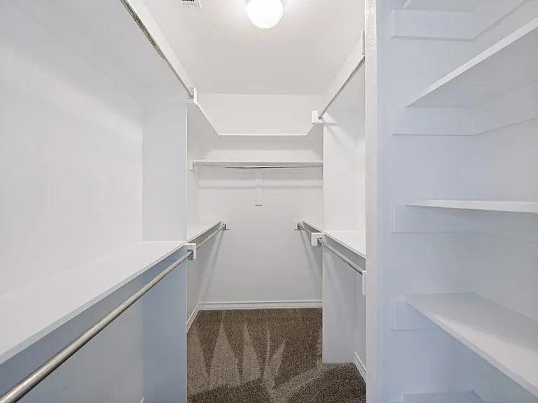 2800 Keller Springs Rd #7B — Photo 17