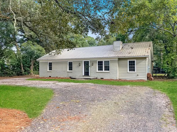 144 Creekside Dr, Leesburg, GA 31763