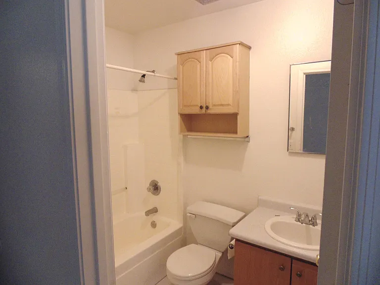 5044 W Maryland Ave — Photo 3