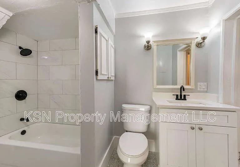 1921 Reynolds St — Photo 14
