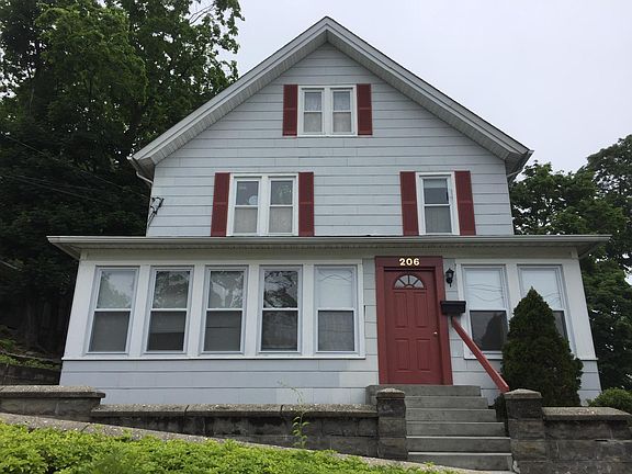 2nd image of 206 W Broadway