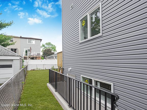 3rd image of 23 Ardmore Ave