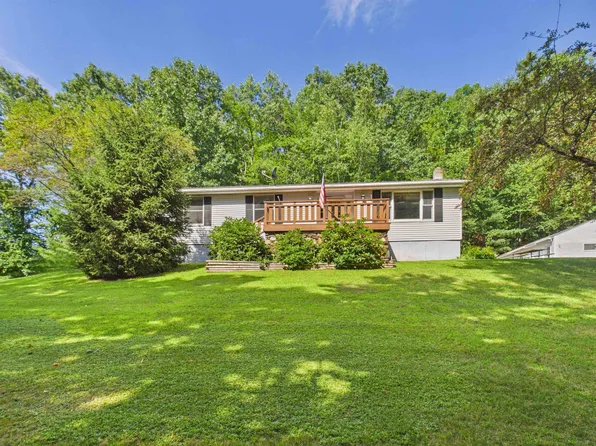 10 Beruk Hill Road, Hinsdale, NH 03451