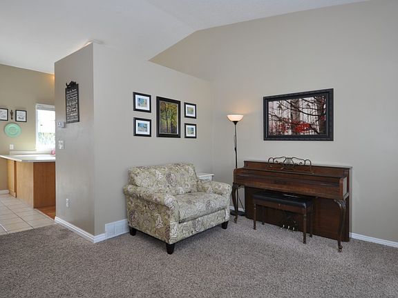4th image of 6641 S Coleus Ct