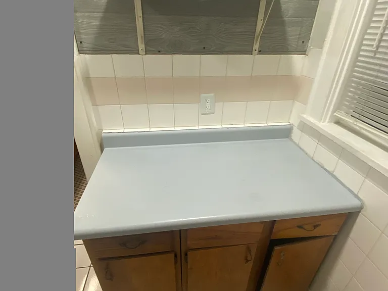 1325 Drew St #6 — Photo 4