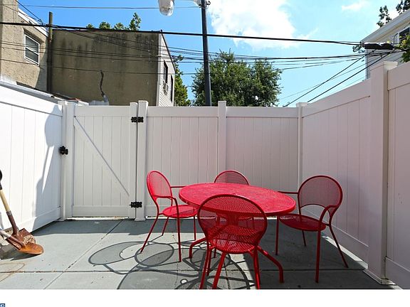 3rd image of 2507 E Dauphin St