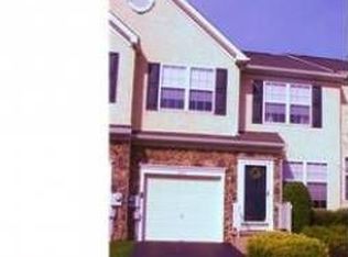 2002 Woodside Ln, Newtown Square, PA 19073