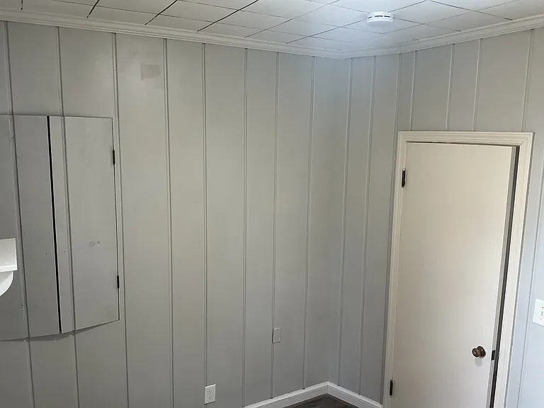 105 Russell Ave — Photo 28