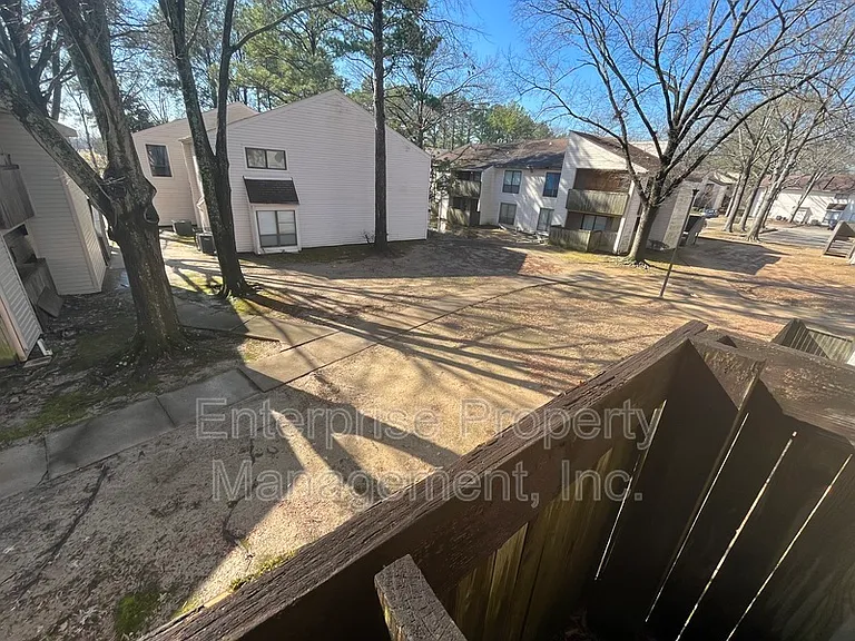 2827 Sonora Dr #2 — Photo 16