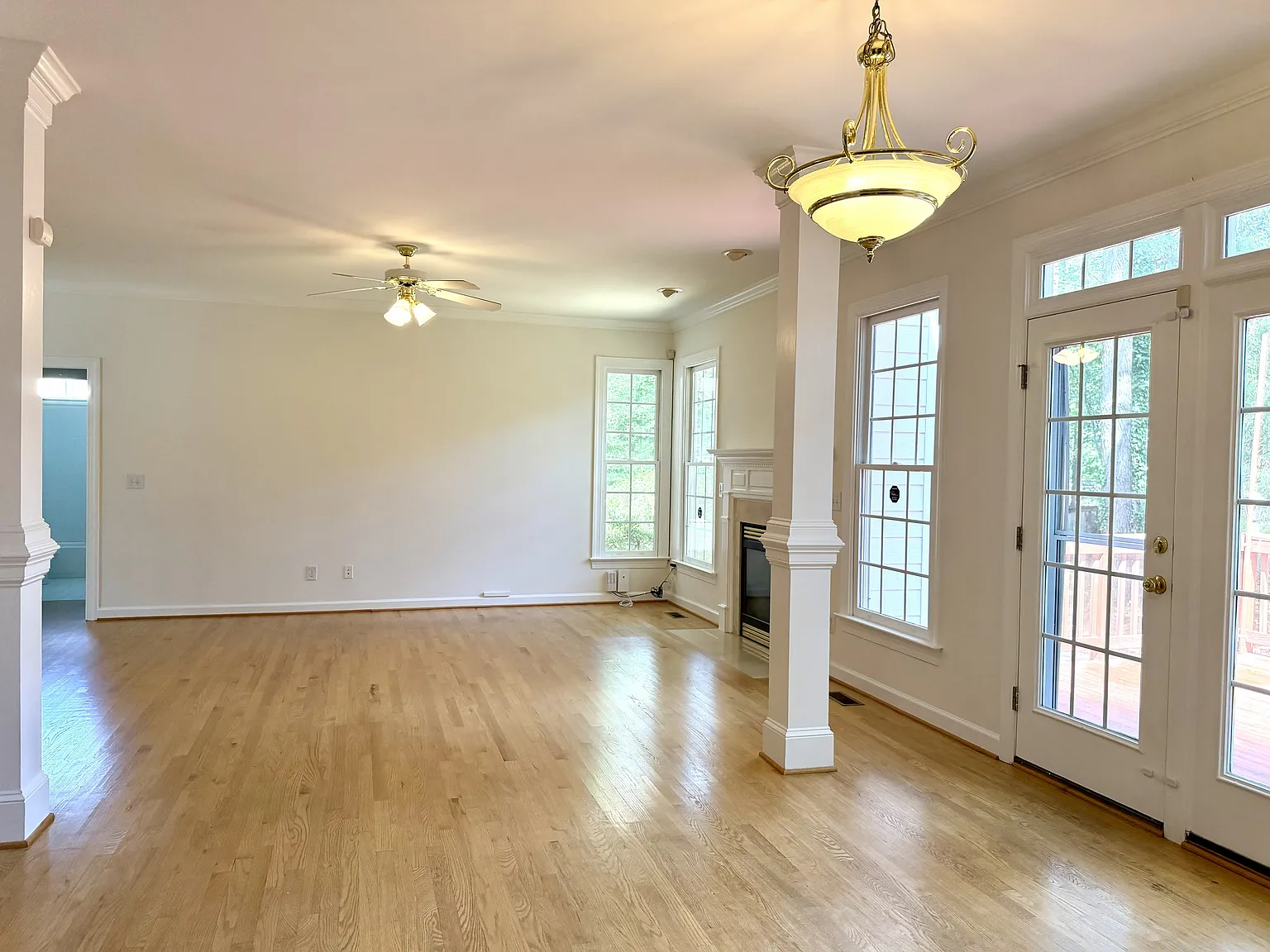 4 bed, 2668 sqft, $3,095 — Photo 3