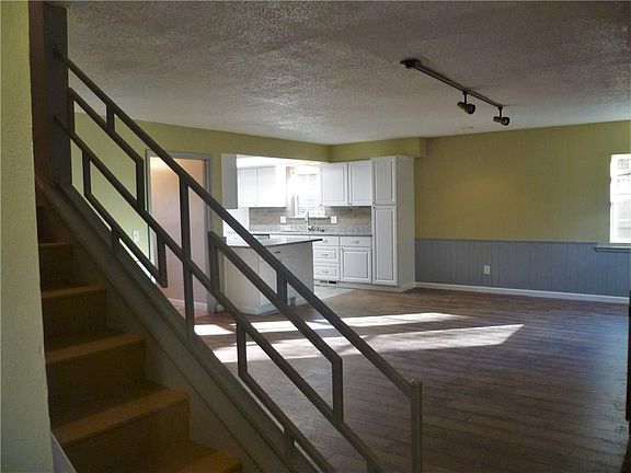5th image of 11509 N Miller Ave