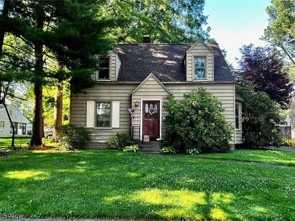 2637 Woodland St NE, Warren, OH 44483