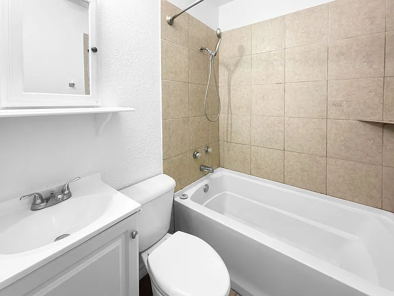 410 Mayborn Dr — Photo 18