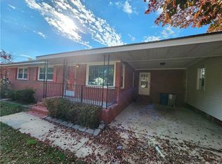 304 Durant Dr, Fayetteville, NC 28304