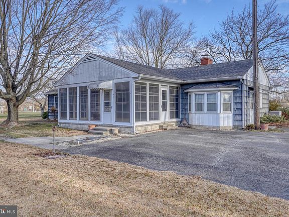 4th image of 4215 Preston Rd