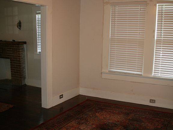 5th image of 247 Clifford Ct