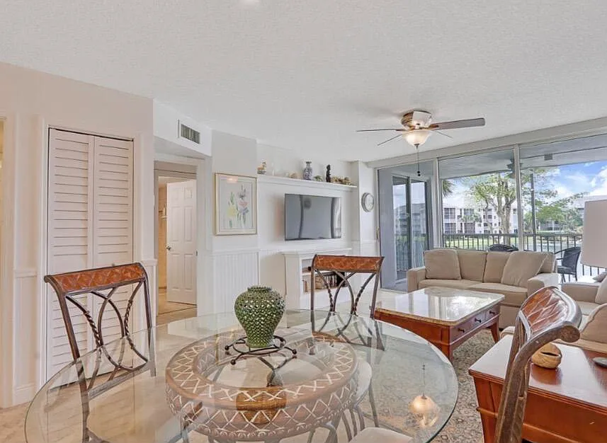 2 bed, 2.0 bath, 1056 sqft, $2,700 — Photo 3