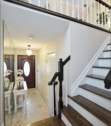 2nd image of 110 Tysens Ln #1