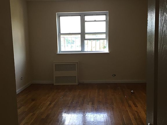 3rd image of 14711 34th Ave APT 5H