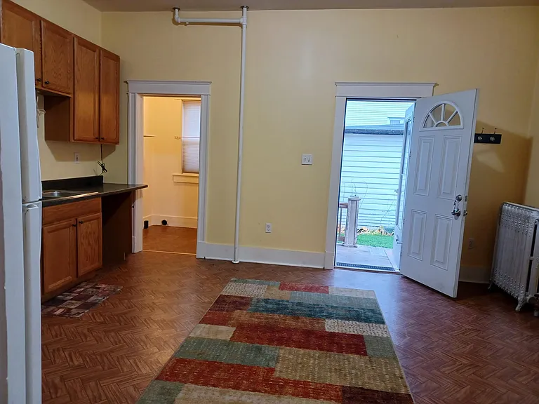 389 E Ridge St #R — Photo 8