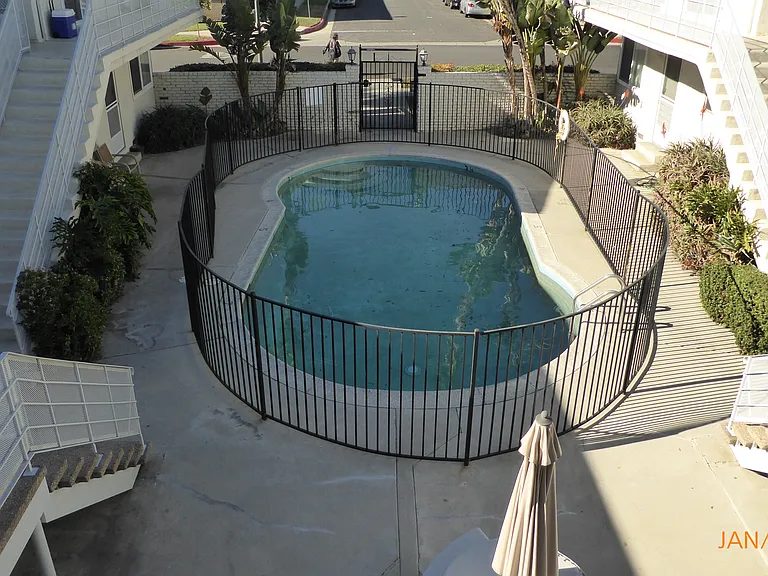 8428 Amigo Ave #5 — Photo 6
