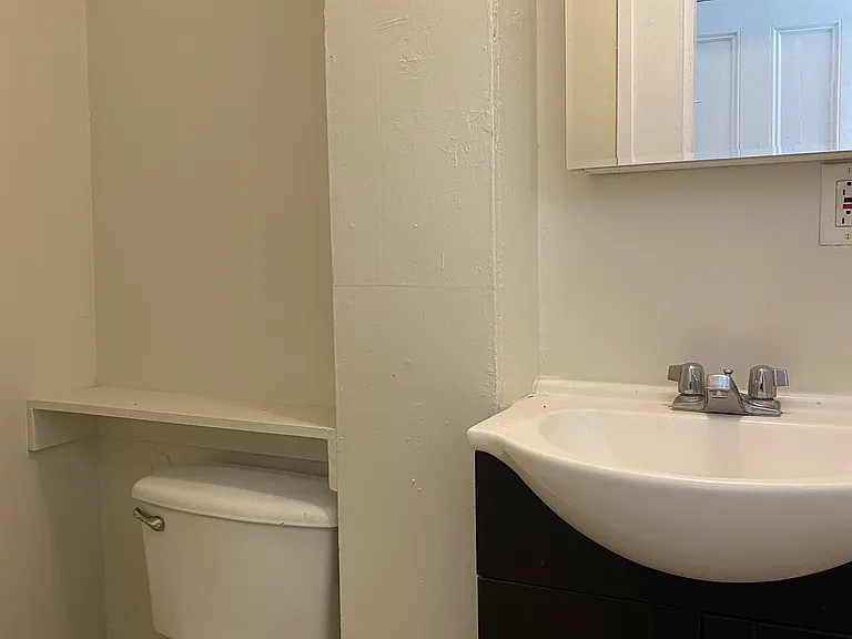 183 Harvard St #3A — Photo 4