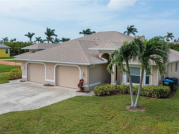 2nd image of 5602-5604 SW 12th Ave