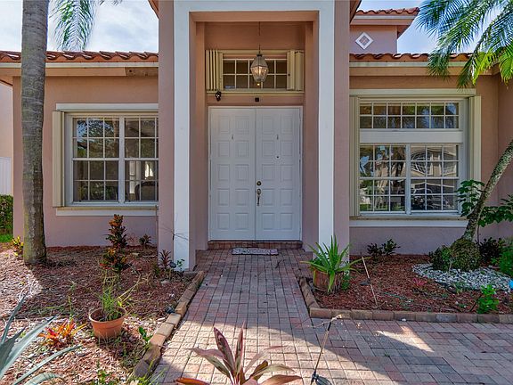 3rd image of 17062 NW 16th