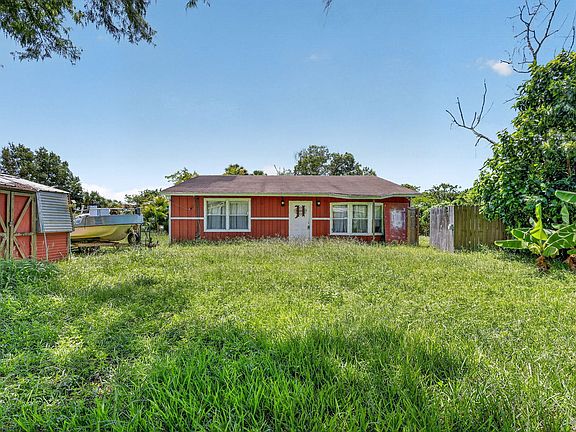 2nd image of 4044 SE 29th Court