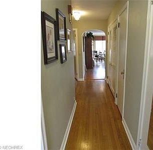 3rd image of 262 Oak Dr NW