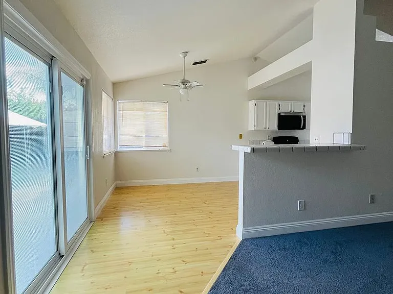 836 Marsh Creek Dr — Photo 14