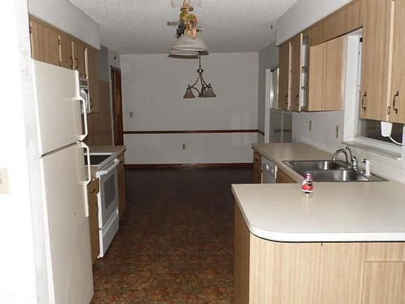 3rd image of 3936 Lehman Ct