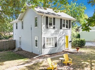 1607 38th St, Des Moines, IA 50310